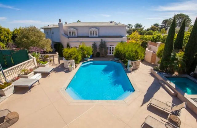 5-Star Private Resort - Lux Oasis