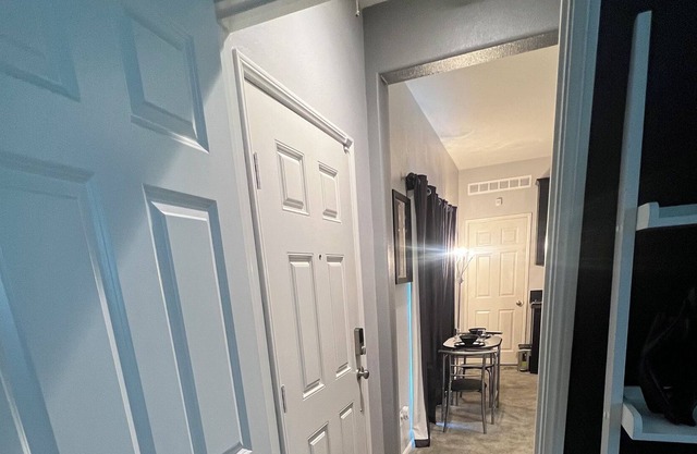 50s Themed Rockabilly Guest suite retreat