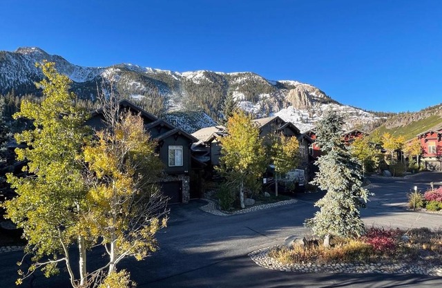 530- Snowcreek Spa Golf 2BR Condo