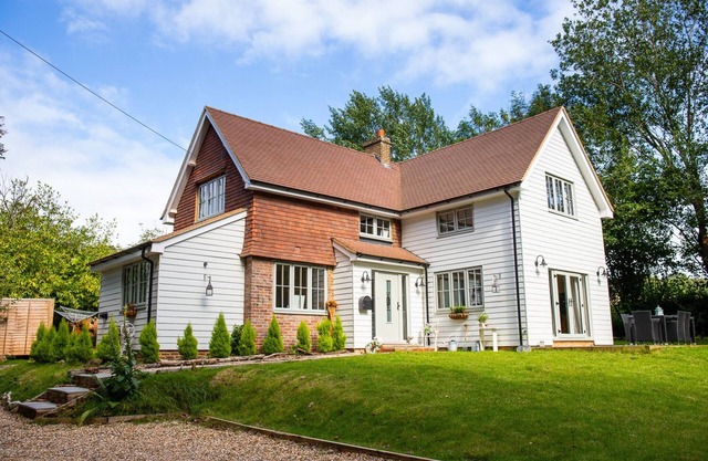 5BR-10Guests-Fireplace-HotTub-Pets ok - Parking