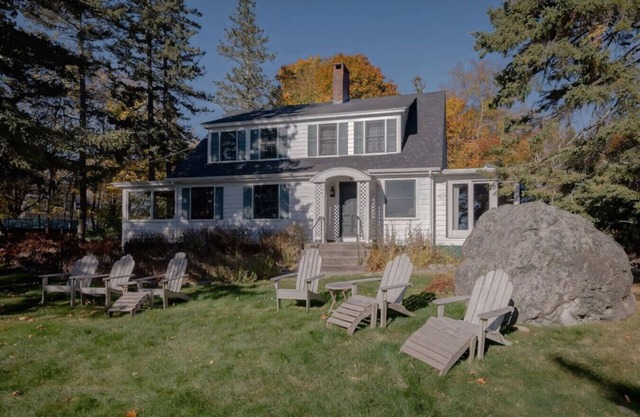5BR Classic Maine Large House [Indian Lot Cottage]