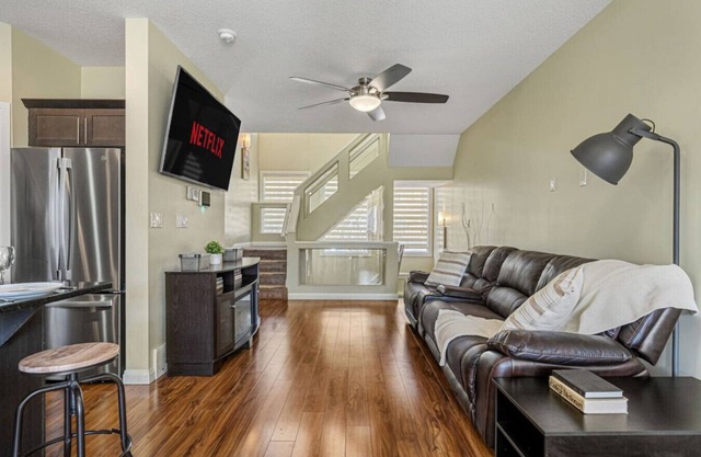 5BR Home » AC » Henday Access » King Bed » Netflix