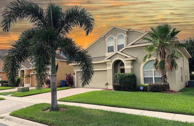 5BR Sleeps 13 with Private Pool & More!