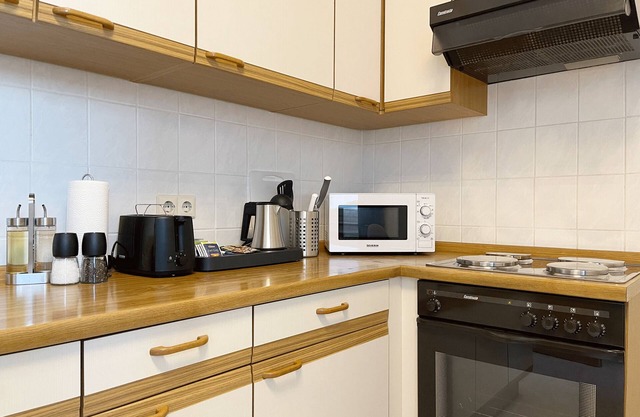 6-bed Apartments for fitters | home2share