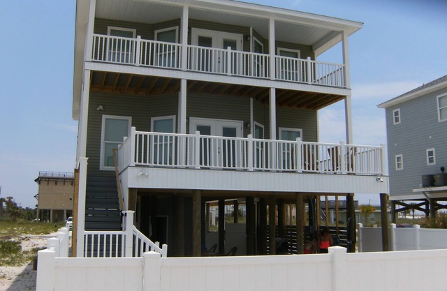 Hasta 40% de descuento Fechas restantes hasta noviembre. Piscina privada de 5 dormitorios.