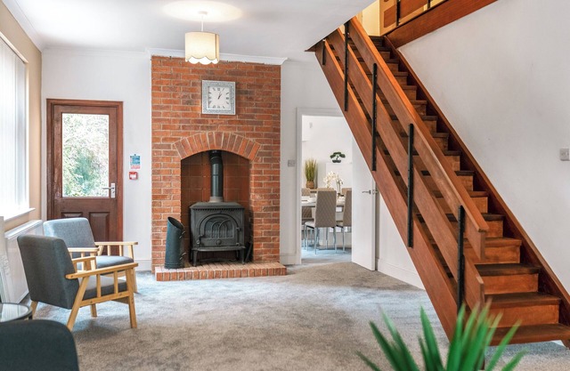 Alojamiento de 6 habitaciones en Desford