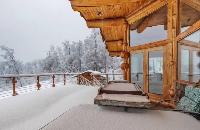 6810 Orchid Dr, Salcha, AK - Property large cabin with view and sauna