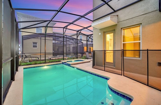 6BR Family Haven Near Disney with Private Pool