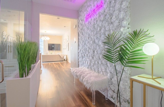 Modern Home: Firepit, Quiet Area, Near DIA & Parks