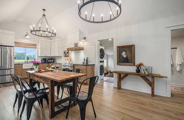 7 Acres | Near Lakes + Beaches | Fire Pit | BBQ