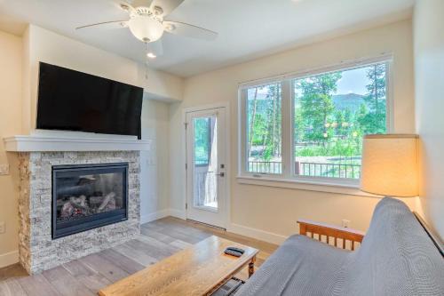 7 Mi to Arapahoe Basin Ski Area Keystone Condo