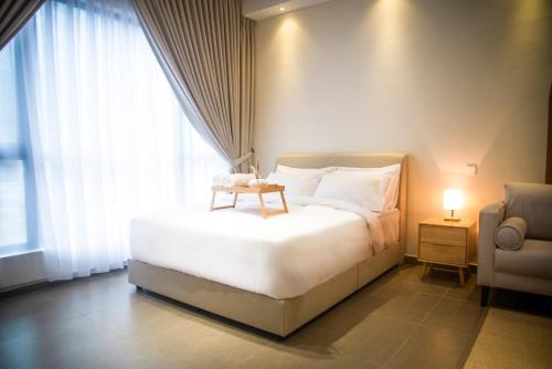 7 Mossaz skypool 5mins to 1U and Ikea atEmpire City