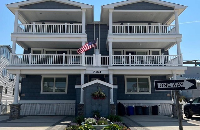 7121 Pleasure Avenue North