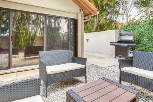 8 Mi to Stuart Beach Home with Pool Access!