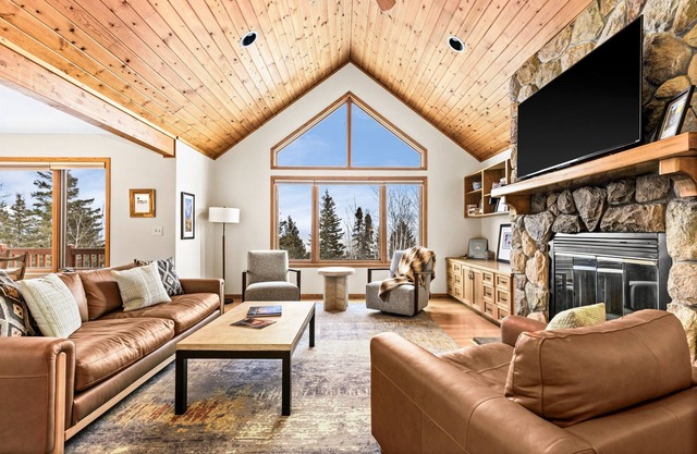 Game Garage, King Beds, Family-Friendly, Views