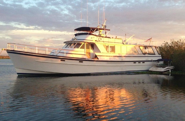 Yate de lujo de 85 ', con capacidad para 10, se puede mover al muelle 40 San Francisco