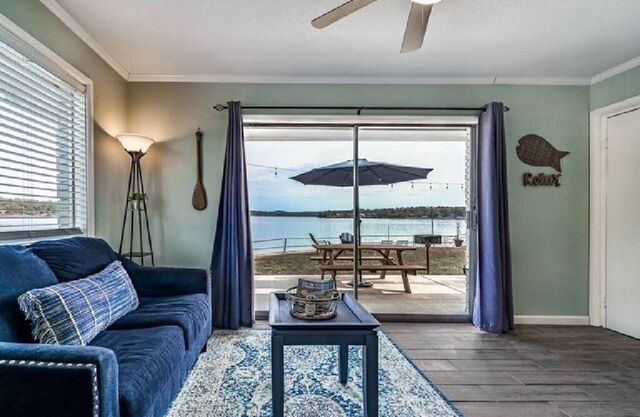 #9 Main Channel - Double Bed Room