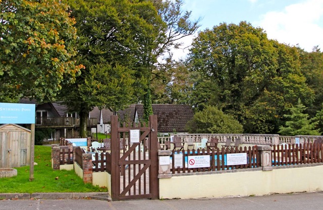 9 Manorcombe Bungalows
