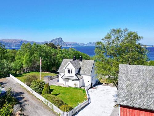 9 person holiday home in Åram