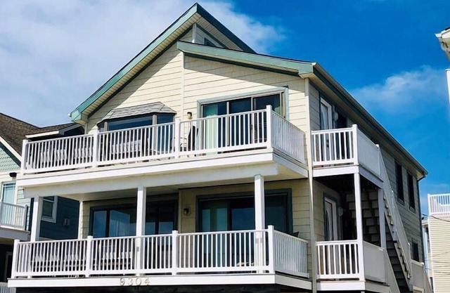 9304 Pleasure Ave 2nd Floor