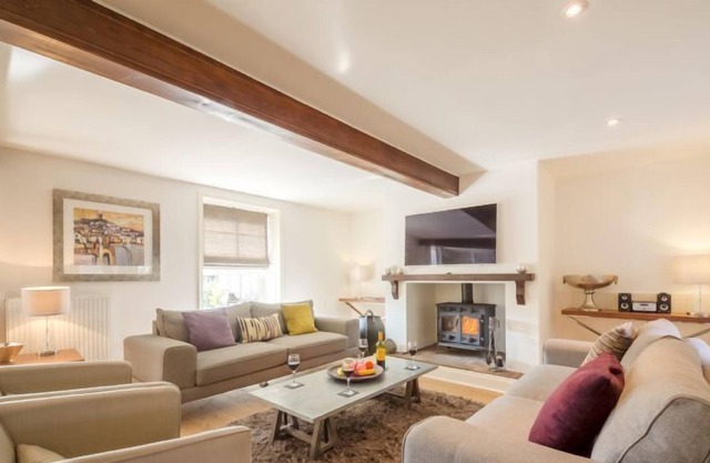 Una elegante villa georgiana restaurada cerca de East Rudham Green. Llegadas de lunes y viernes.