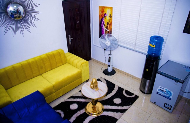 Un acogedor apartamento de 1 habitación ubicado en Suncity Estate.