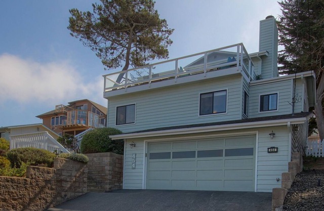 Un sueño familiar: 3 dormitorios, 2. 5 BA House en Cambria, capacidad para 6