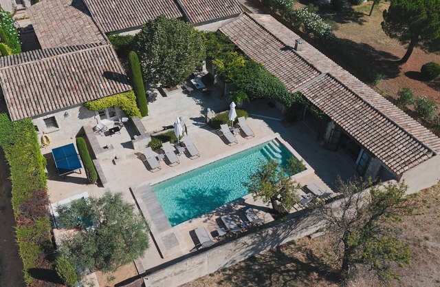 A hidden gem offering a peaceful retreat with ultimate Provence experience