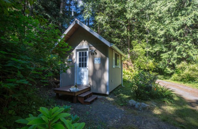 A Hidden Haven & Water Garden Cottages