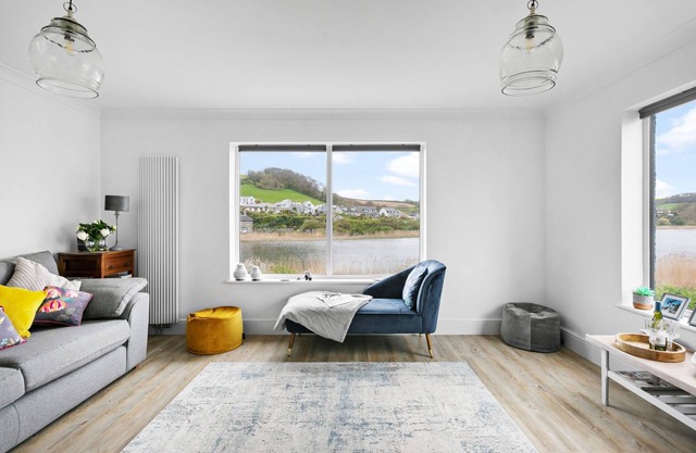 A lovely cottage for couples in the pretty south Devon village of Torcross, South Hams with stunning