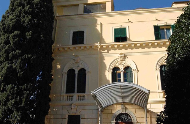 Apartamento en villa del siglo XIX con vista al mar, con estacionamiento privado, wifi gratis