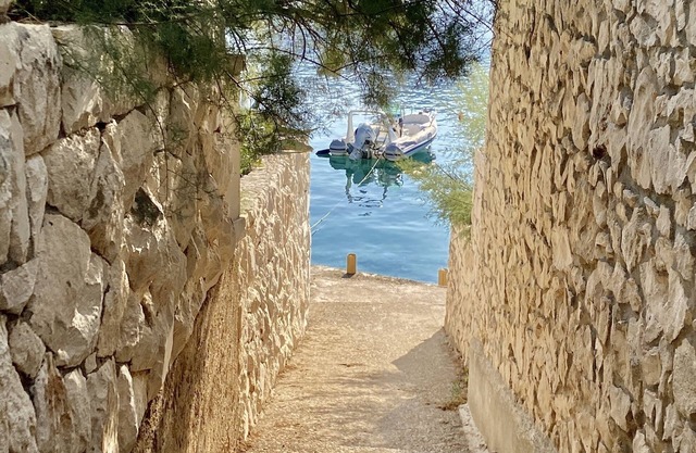 un apartamento muy cerca del mar