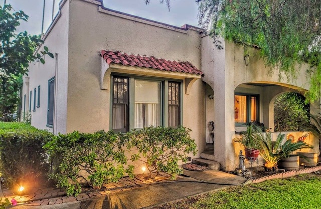 A Spanish Colonial Estate in West Covina with WiFi, AC, pool and pet friendly.