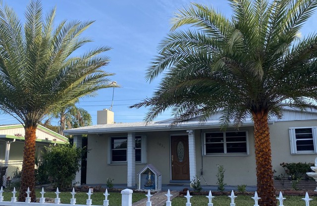 A Touch of Paradise en WPB, FL