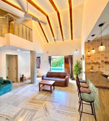 Aashiyana Villa - The Dream Stays ll Jacuzzi ll Pvt Big Pool ll Garden ll 3 Ac Rooms ll Gazebo