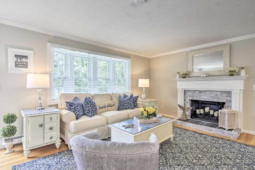 about 4 Mi to Dtwn Chatham Home with Fire Pit