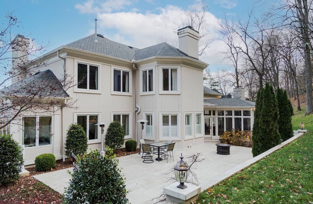 Above Nashville Ridgetop I Large Groups | 9MI Nashville| Media RoomI Services