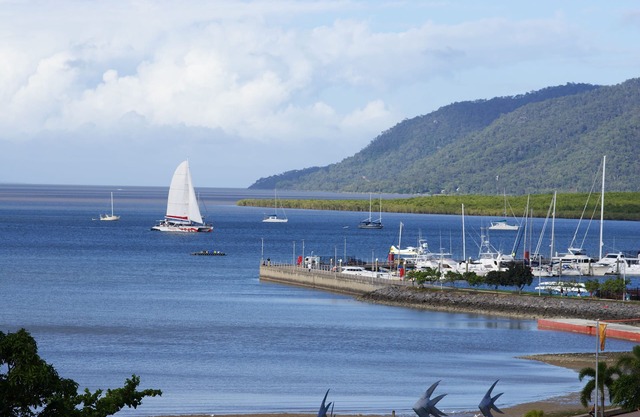 IMPRESIONANTES VISTAS AL AGUA EN LA CIUDAD