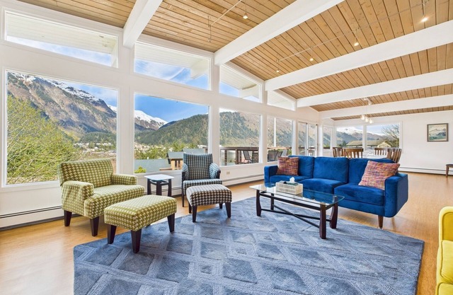 Admiral’s View | Panoramic Views, Family Friendly