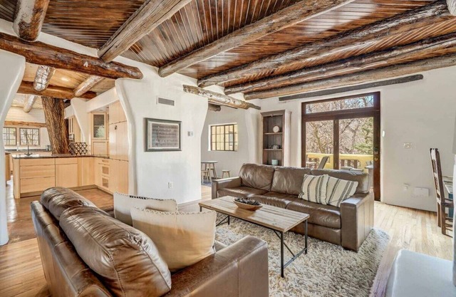 Adobe del Sol! House & Cottage by The Broadmoor!