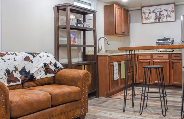 Adorable basement apartment in the heart of Twin Falls