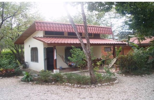 Adorable Cabina en el bosque, a 200 metros de la playa