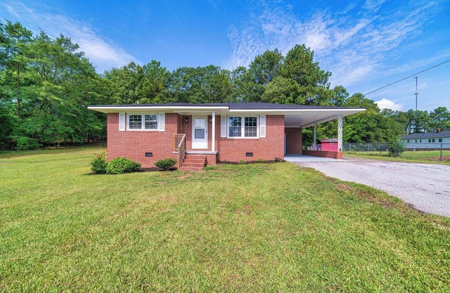 Adorable House close to the Masters Golf Tournament in Augusta Georgia and Lake.
