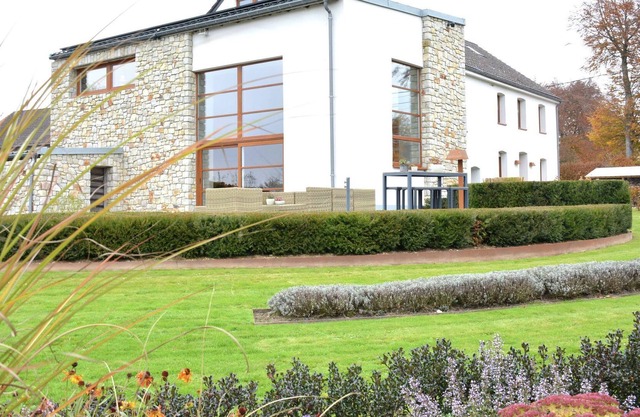 Lujosa casa rural en Bütgenbach con sauna