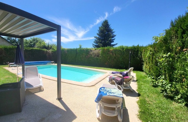 Casa y piscina privada climatizada a 5 minutos de Sarlat