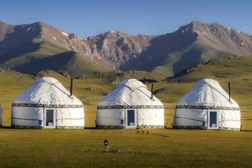 Ak-Sai Travel Son-Kul lake yurt camp