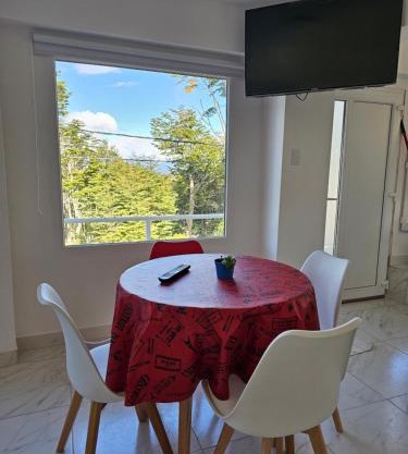 Alakalufes Casa Familiar