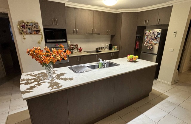 Albury Family Friendly Home