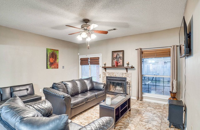 Alexandria Vacation Rental w/ Patio & Yard!