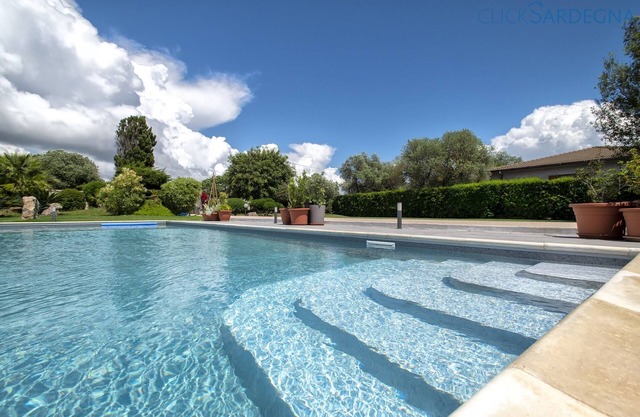 Alghero una encantadora villa con piscina, wifi, parque, para 6 personas